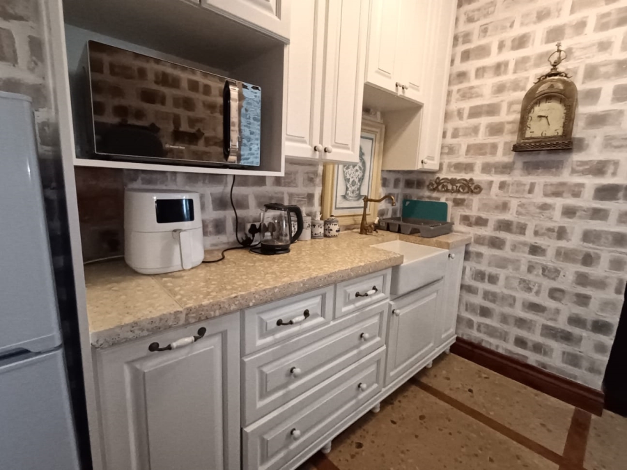 To Let 1 Bedroom Property for Rent in Grootbrakhoogte Western Cape